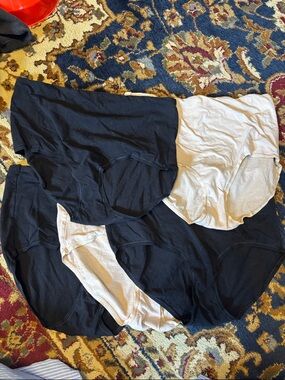 Old Navy Black Cotton Maternity High-Rise Briefs